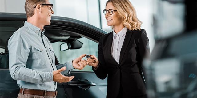 especialista en leasing vehicular